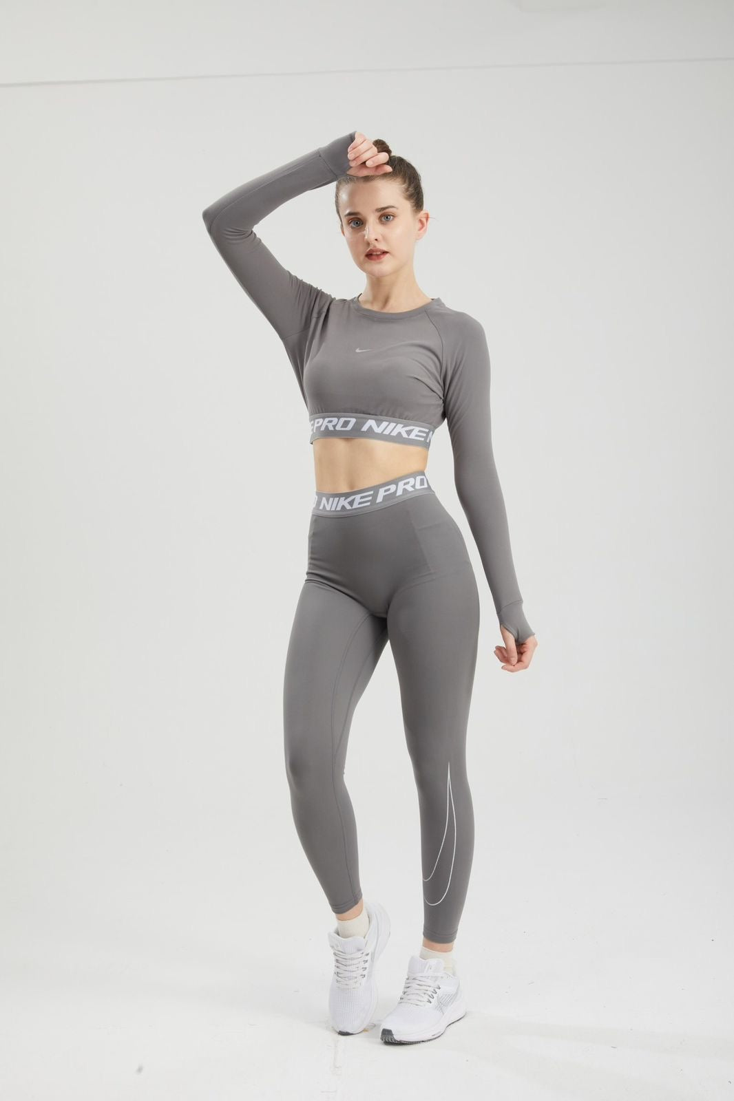 Conjunto Esportivo Feminino Nike Pro