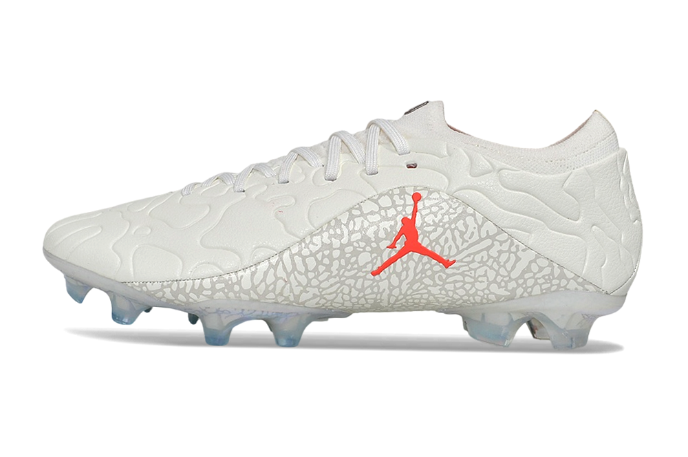 Chuteira Nike Tiempo x Jordan Branca Campo