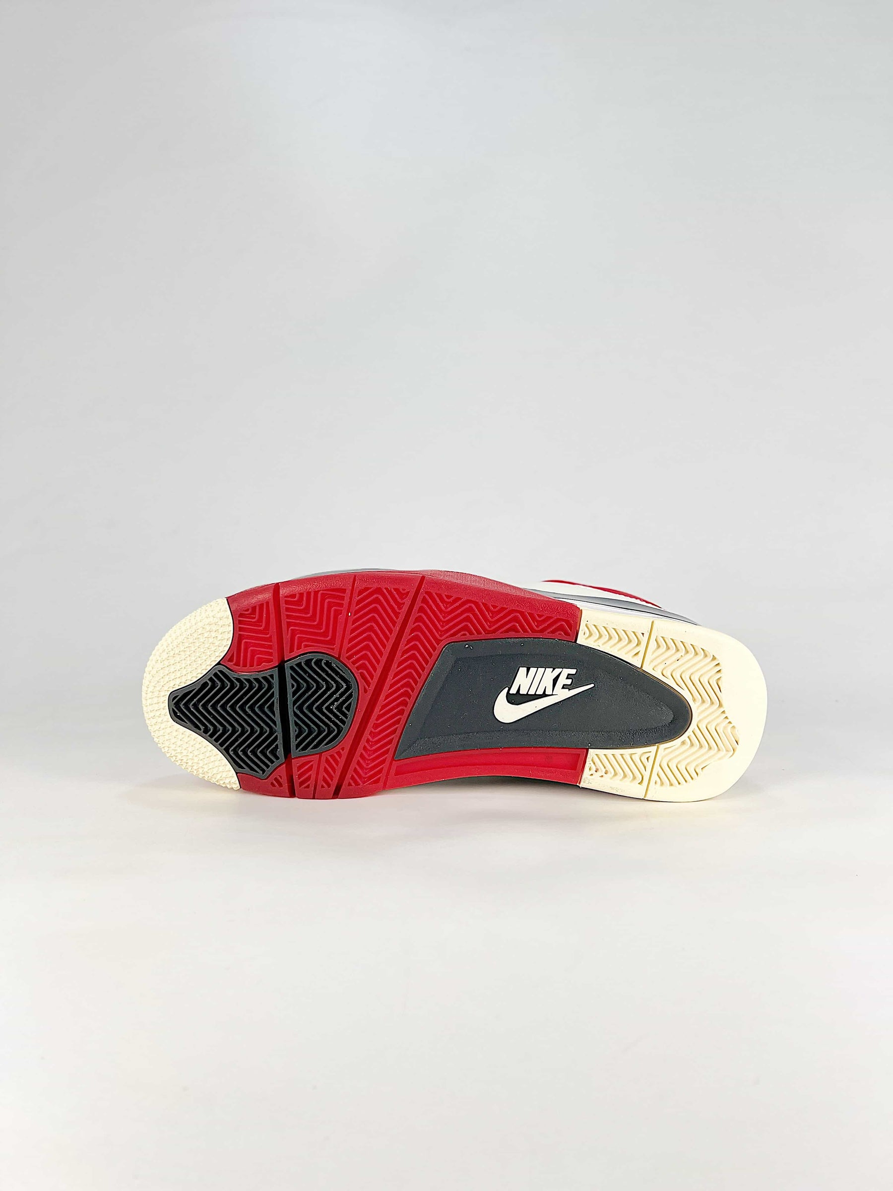 Nike Air Jordan 4 R