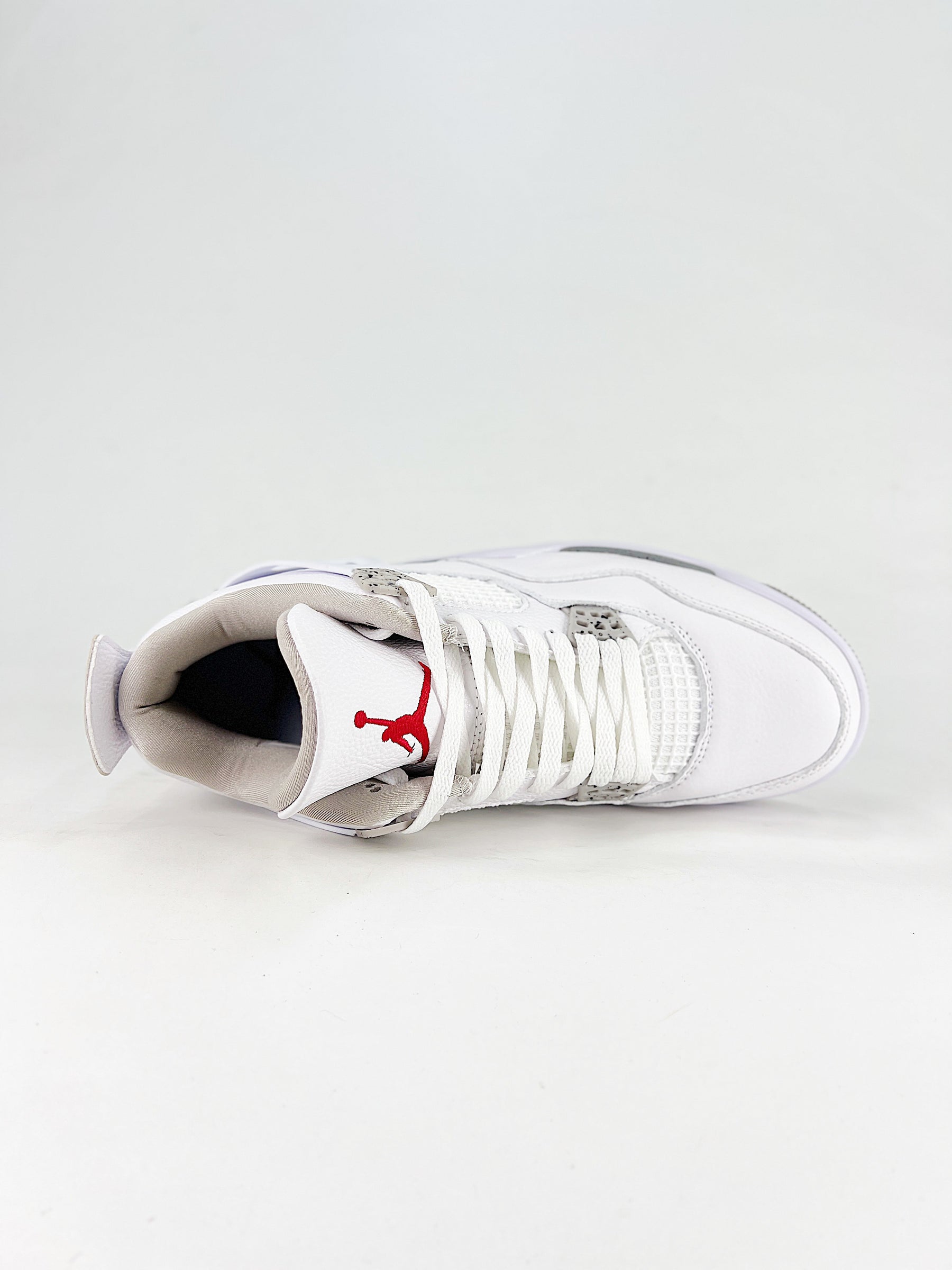 Nike Air Jordan 4 R