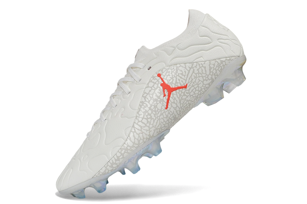 Chuteira Nike Tiempo x Jordan Branca Campo