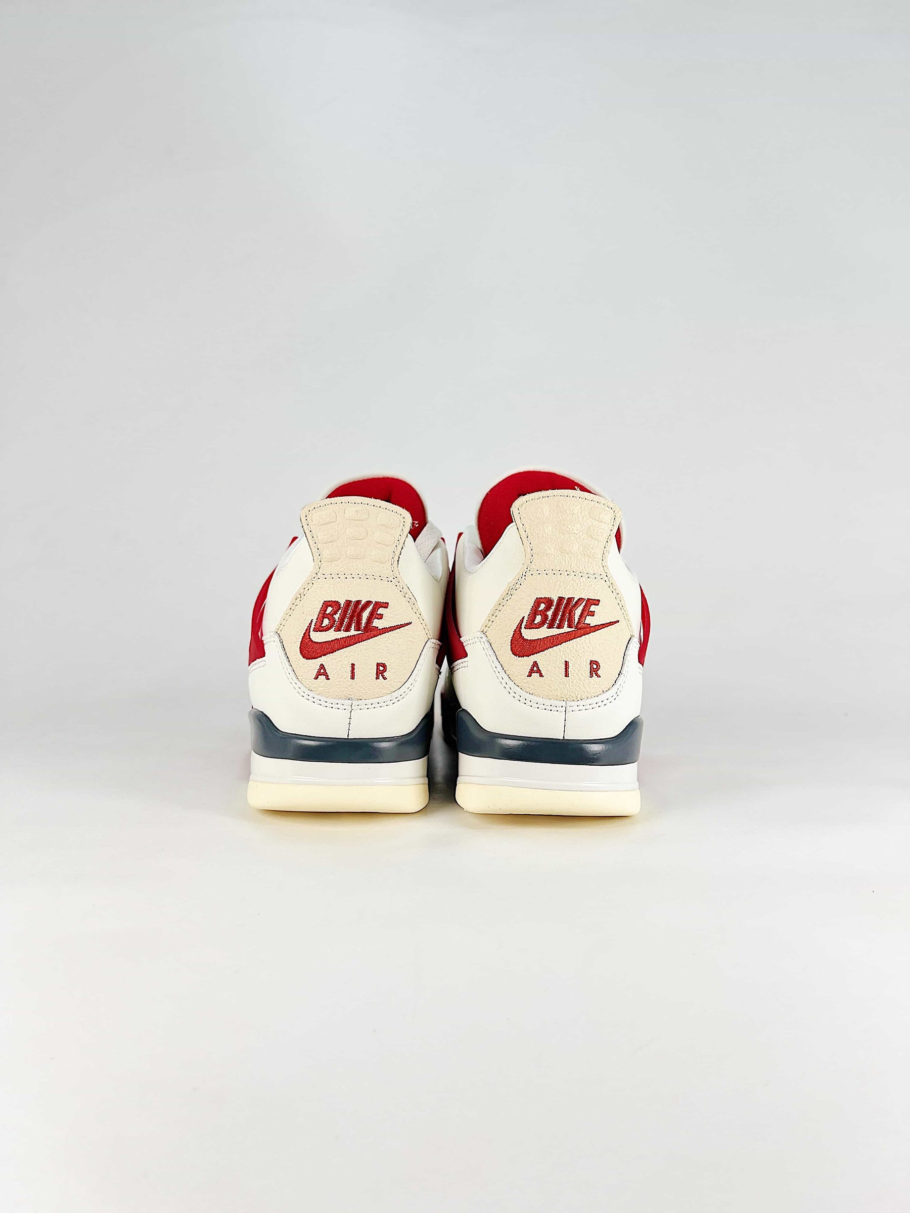 Nike Air Jordan 4 R