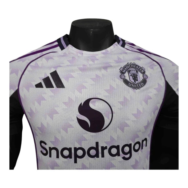 Camisa Manchester United II 25/26 - Jogador Adidas Masculina - Branca com detalhes em roxo