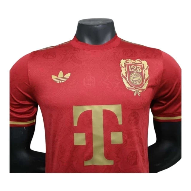 Camisa Bayern de Munique Edição especial Aniversário de 125 anos 25/26 - Jogador Adidas Masculina - Vinho com detalhes em dourado